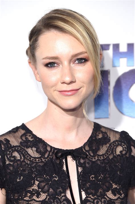 About Valorie Curry Nude. An American actress who took part in the series Veronica Mars and The Twilight Saga. She is a graduate student of California State University, Fullerton. in 2018 the girl was nominated for the Garners Choice Awards in the Category Fan FavouriteFemale Voice Actor. Nude Roles in Movies: American Pastoral (2016), House …
